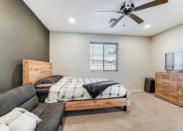 3 Mi To London Bridge: W/ Patio & Grill! Lake Havasu City