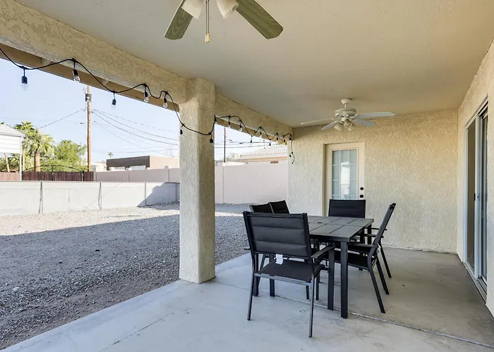 3 Mi To London Bridge: W/ Patio & Grill!